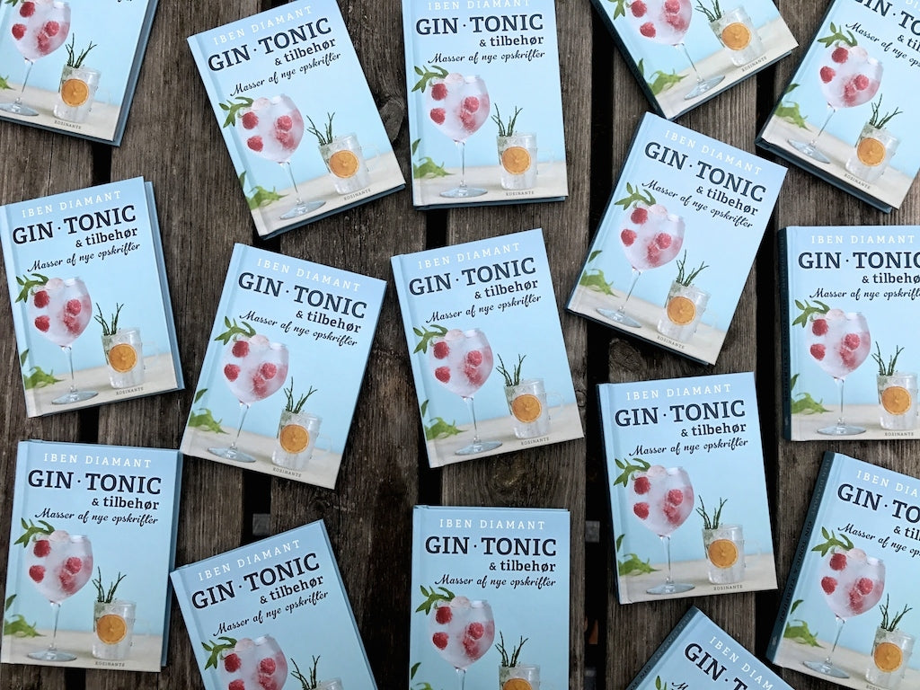 Gin, tonic og tilbehør af Iben Diamant